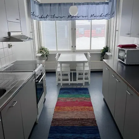 Palonkortteeri Hostel